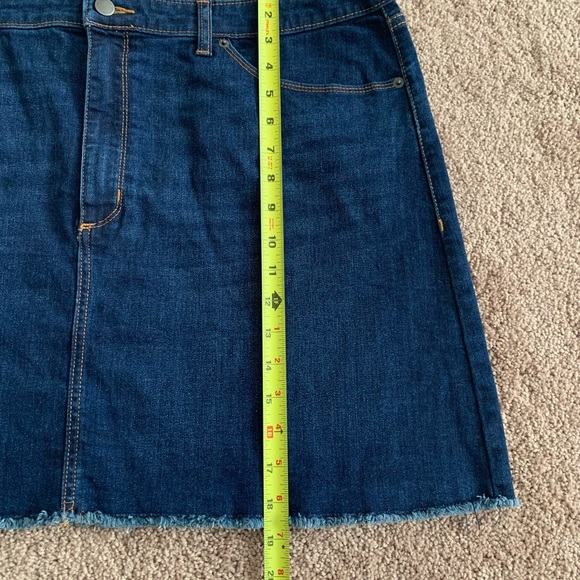 Universal Thread Skirts Universal Thread High Rise Denim Skirt Size